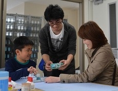 船のぺーパークラフト教室（昨年の様子）