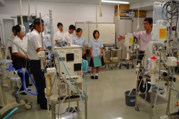 医療工学の実習設備を見学