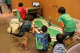 自分でプログラミングしたロボットを走らせてみよう！