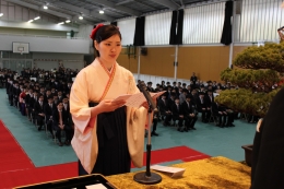 室田真由子さんは学部時代から取り組んだロボコンや院で学んだ知識と誇りを胸に技術者への決意を