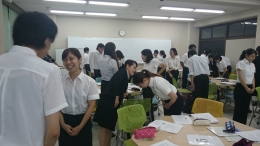 「礼」の角度をお互いに確認