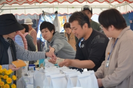 生命環境工学コースからのテント出店